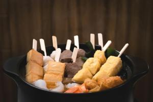 PizzaPizza location at Place du Royaume food court with cooking stations and welcoming atmosphere